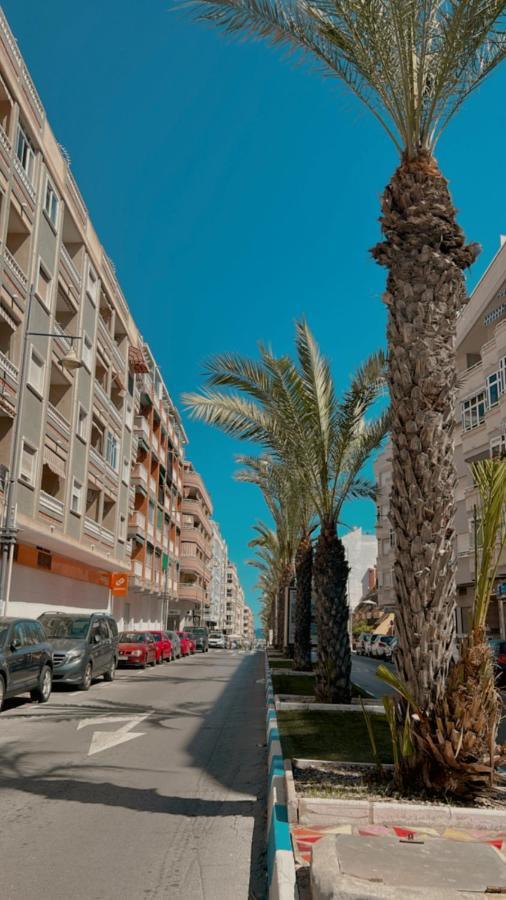 Apartamento Playa Del Cura Торрев'єха Екстер'єр фото